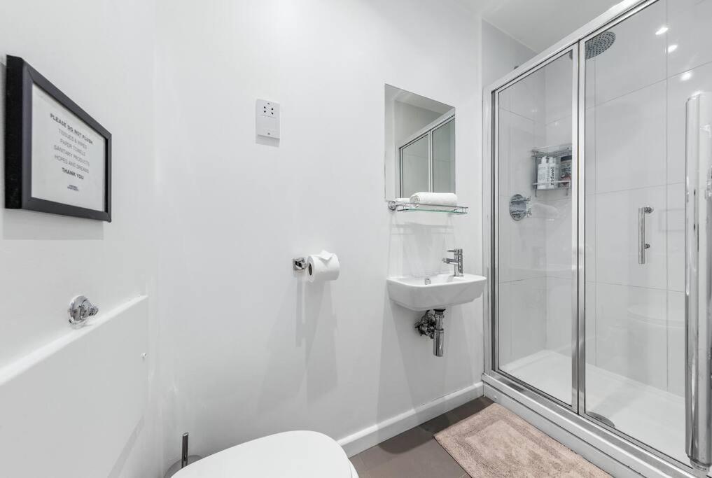 Flat In Piccadilly, Leicester, Chinatown Vr13 Лондон Екстериор снимка
